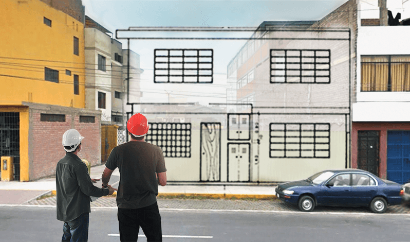 dos ingenieros mirando como construir tu casa en Lima